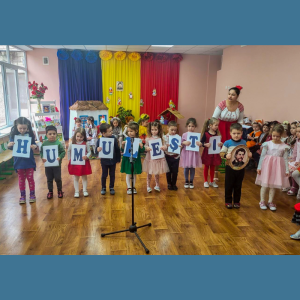 „În lumea poveștilor lui Creangă”, activitate artistică la Grădinița nr. 174